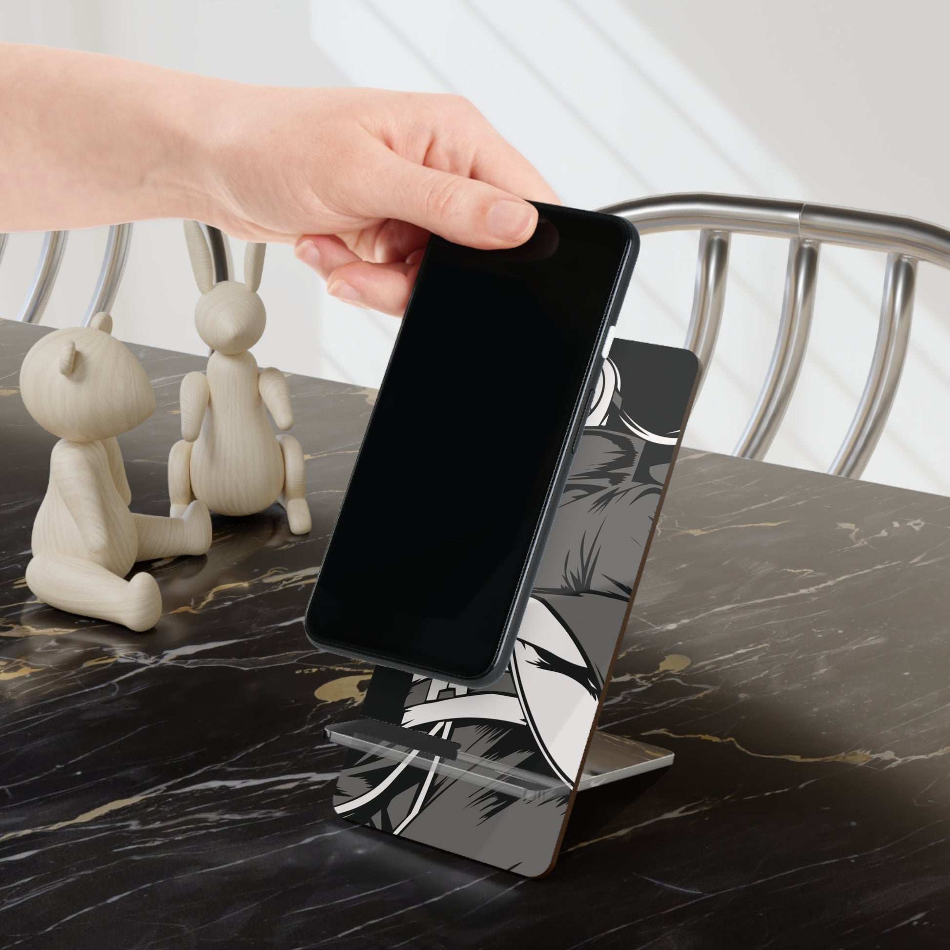 Obito Uchiha (Tobi) Smartphone Stand – Akatsuki Edition Desk Holder - AnimeKraf.com